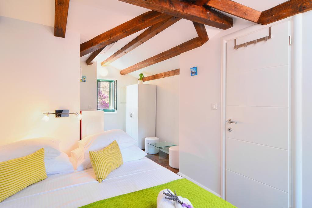Apartments And Rooms Kampanel هفار الغرفة الصورة