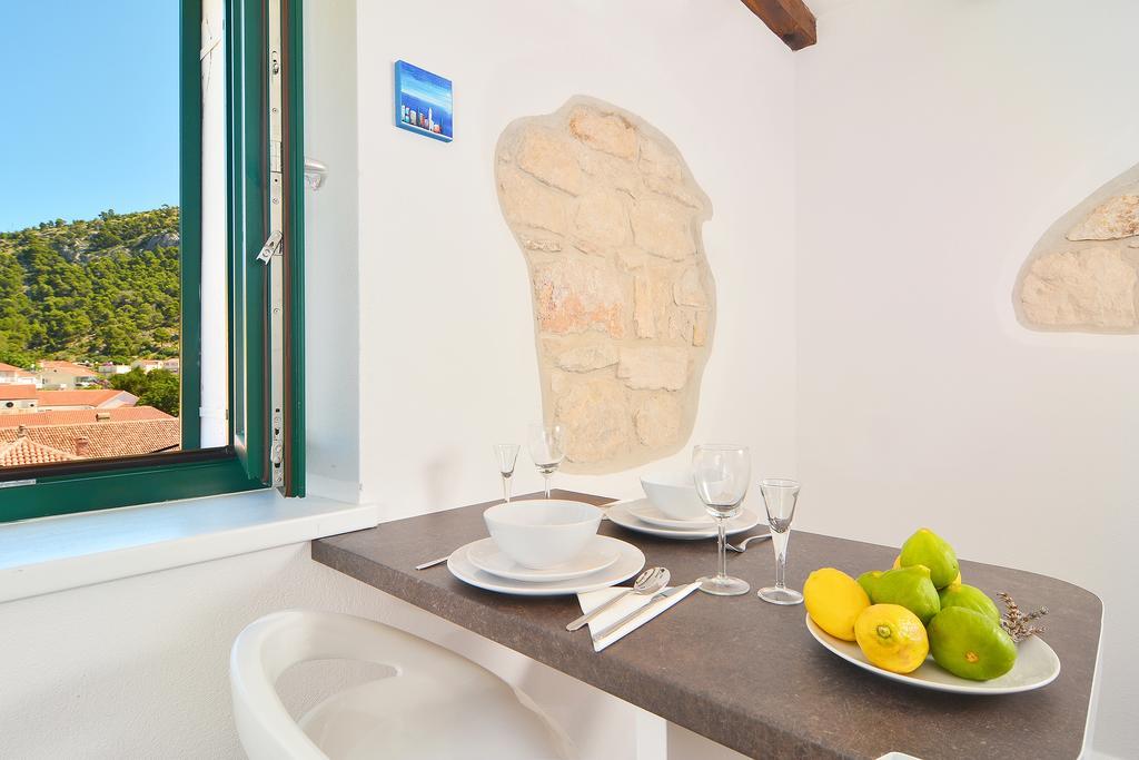 Apartments And Rooms Kampanel هفار الغرفة الصورة