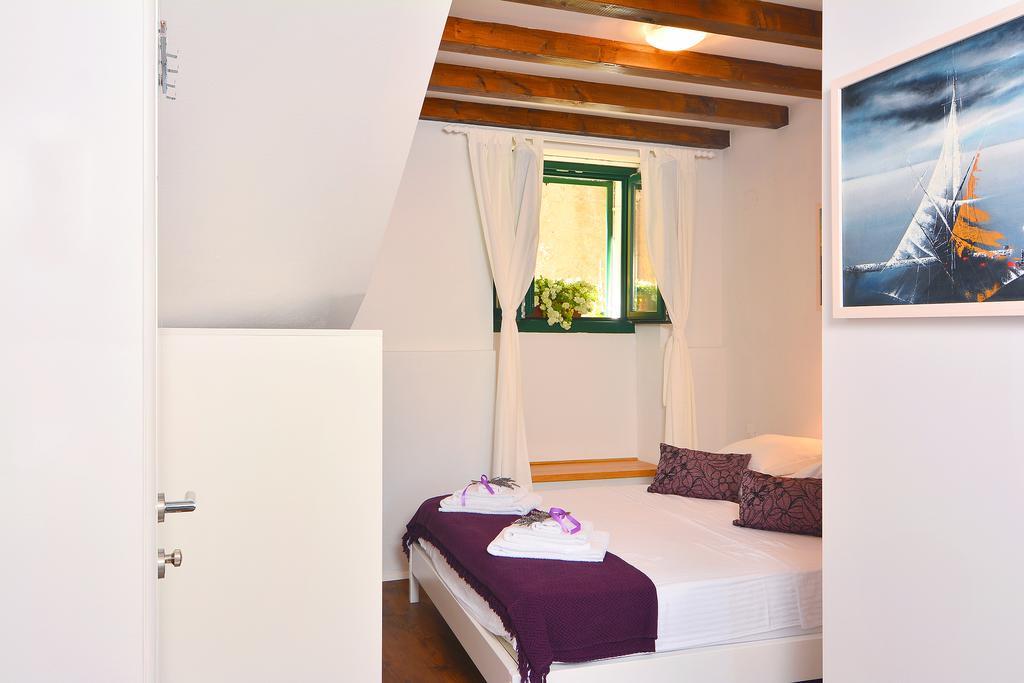 Apartments And Rooms Kampanel هفار الغرفة الصورة