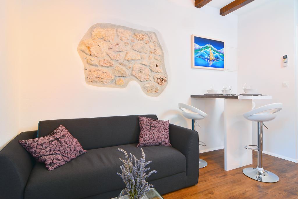 Apartments And Rooms Kampanel هفار الغرفة الصورة